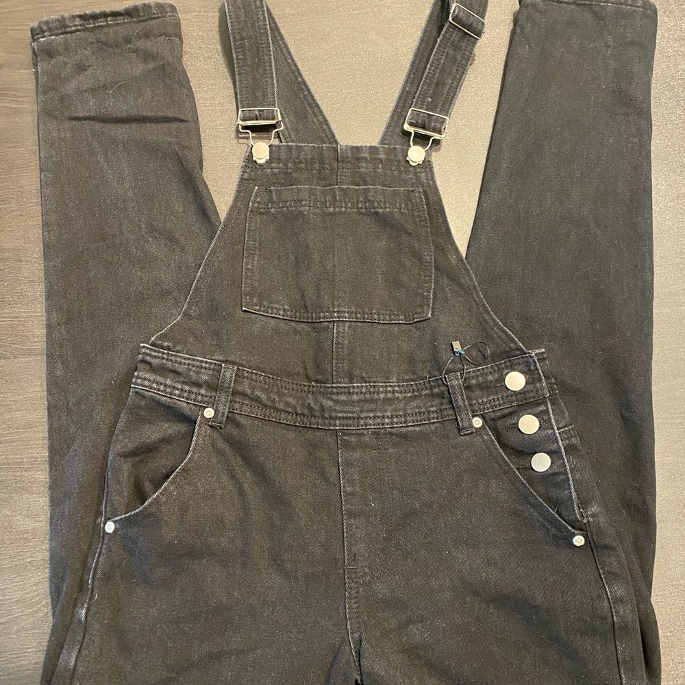 boohoo overalls black size 4